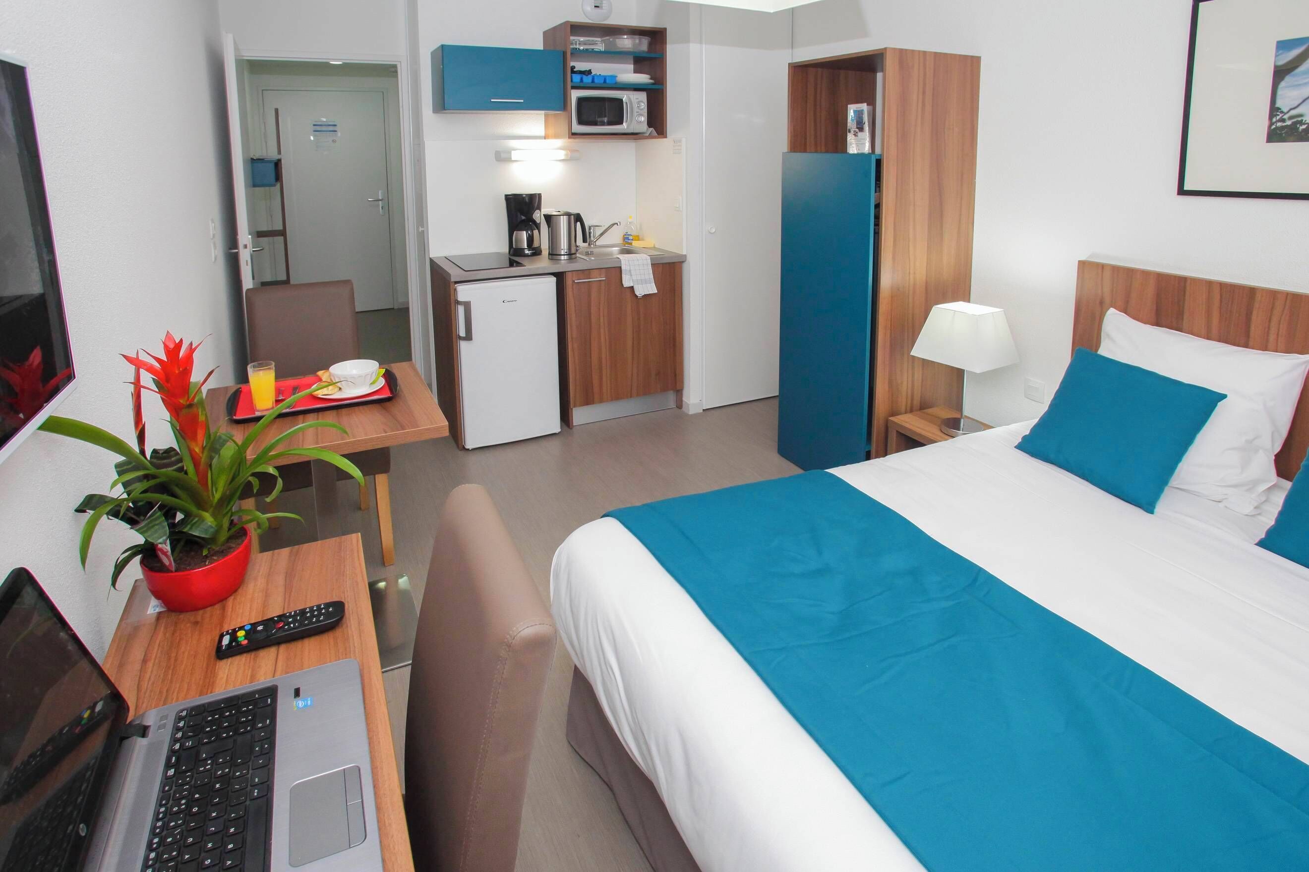 1 chambre, fer et planche à repasser, Wi-Fi gratuit