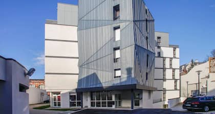 Proche du centre ville et Ă 1 km de la gare