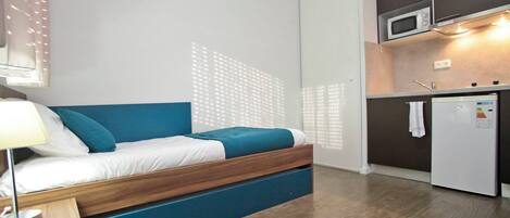 Bügeleisen/Bügelbrett, Reisekinderbett, kostenloses WLAN