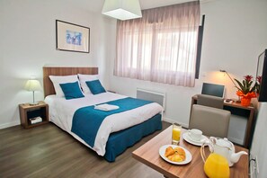 1 bedroom, iron/ironing board, travel cot, free WiFi - Studio moderne | À 10 min du Vieux Tours (Tours)