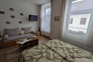 4 bedrooms, travel cot, free WiFi, bed sheets - Bed and breakfast Alte Volksschule Heinrichs near Weitra (Unserfrau-Altweitra)