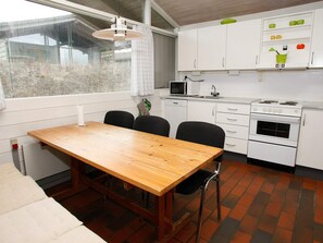 Interior - 6 Person Holiday Home on a Holiday Park in Hanstholm (Hanstholm)