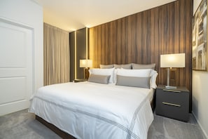 12 chambres, fer et planche à repasser, Wi-Fi, draps fournis