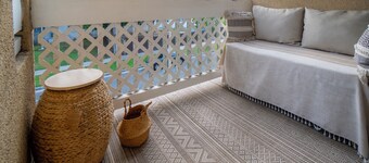 Melrose Side Hideaway – Prime WeHo Location