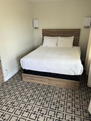 Classic Single Room | Free WiFi