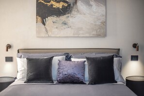 2 chambres, bureau, fer et planche à repasser, accès au Wi-Fi (inclus)