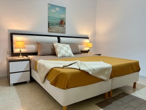 2 chambres, bureau, fer et planche à repasser, Wi-Fi