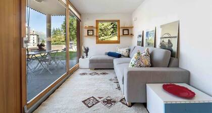 Modern 2bedrooms apartment with garden and parking