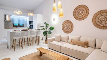 Smart TV, fireplace, ping pong, printers