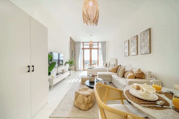 Téléviseur, bureau