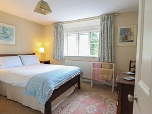 3 bedrooms, individually decorated, individually furnished, free WiFi