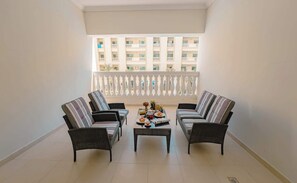 Property grounds - Airstay | 1BR Spacious Balcony |Next to FIVE Hotel (دبي)