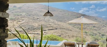 Villa 'Celini House 1' con vistas a la montaña, Wi-Fi y aire acondicionado