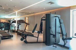 Fitness facility - Airstay | 1BR | Pool Views | Next to Circle Mall (Dubai)