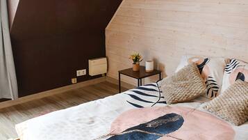 3 bedrooms, free WiFi, bed sheets