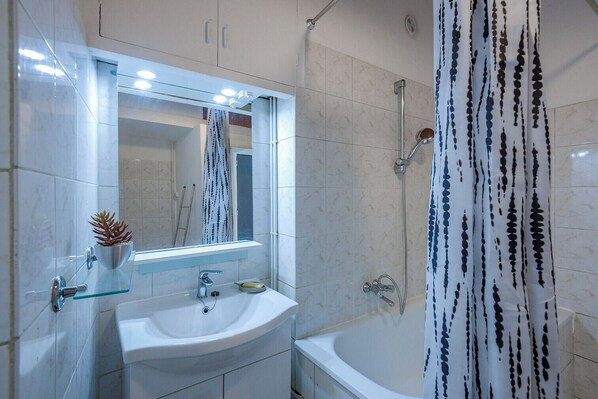 Hair dryer, towels