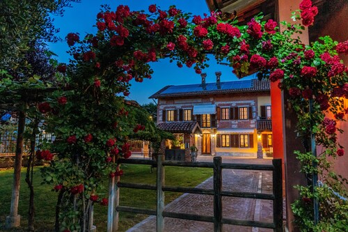 Cascina Ghistu "A" - Two Bedroom Apartment, Sleeps 4