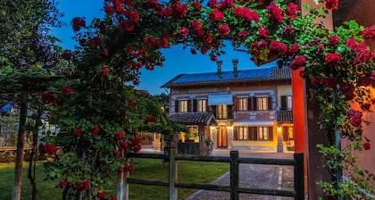 Cascina Ghistu "A" - Two Bedroom Apartment, Sleeps 4