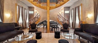 Opulent Art Deco Villa w Pool & Hot Tub 5bd|6.5ba