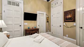 2 quartos, ferros/tábuas de passar roupa, berço de viagem, Wi-Fi