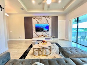 TV connectée, cheminée