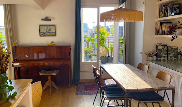 تناول الطعام