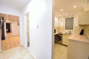 Apartamento, 2 quartos, para fumantes, sacada | Lavanderia
