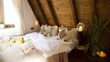 Chalet Familial, cheminée, côté jardin | Décoration personnalisée, ameublement personnalisé, lits bébé (gratuits)