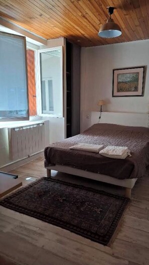 2 camere, ferro/asse da stiro, Wi-Fi, lenzuola