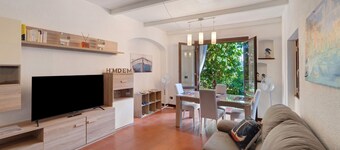 Apartment 'Sole E Mare' with Shared Pool, Private Terrace and Private Garden