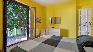 2 Schlafzimmer, Bügeleisen/Bügelbrett, Bettwäsche