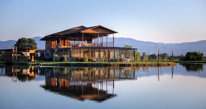 Moretoni Lake Resort