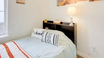 2 habitaciones, tabla de planchar con plancha y wifi gratis