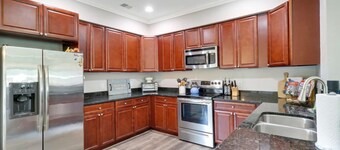 4-bedroom 2.5 bath cozy house in charming Beaufort 15 min from MCRD PI/Donwtown