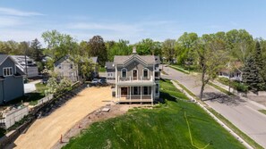 Unclassified image, 5 of 14, button