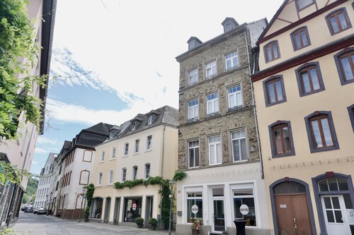 NEU| Modernes Apt | Altbau I Rheinnähe| Festungsblick | SmartTV