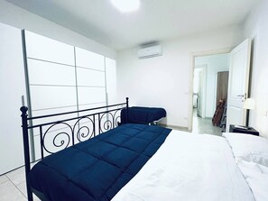 Apartment, 1 Bedroom, Accessible, Smoking | 1 bedroom