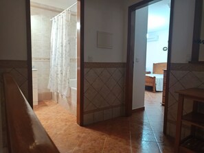 Interni