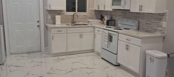 Elegant 2 bed-2 bath