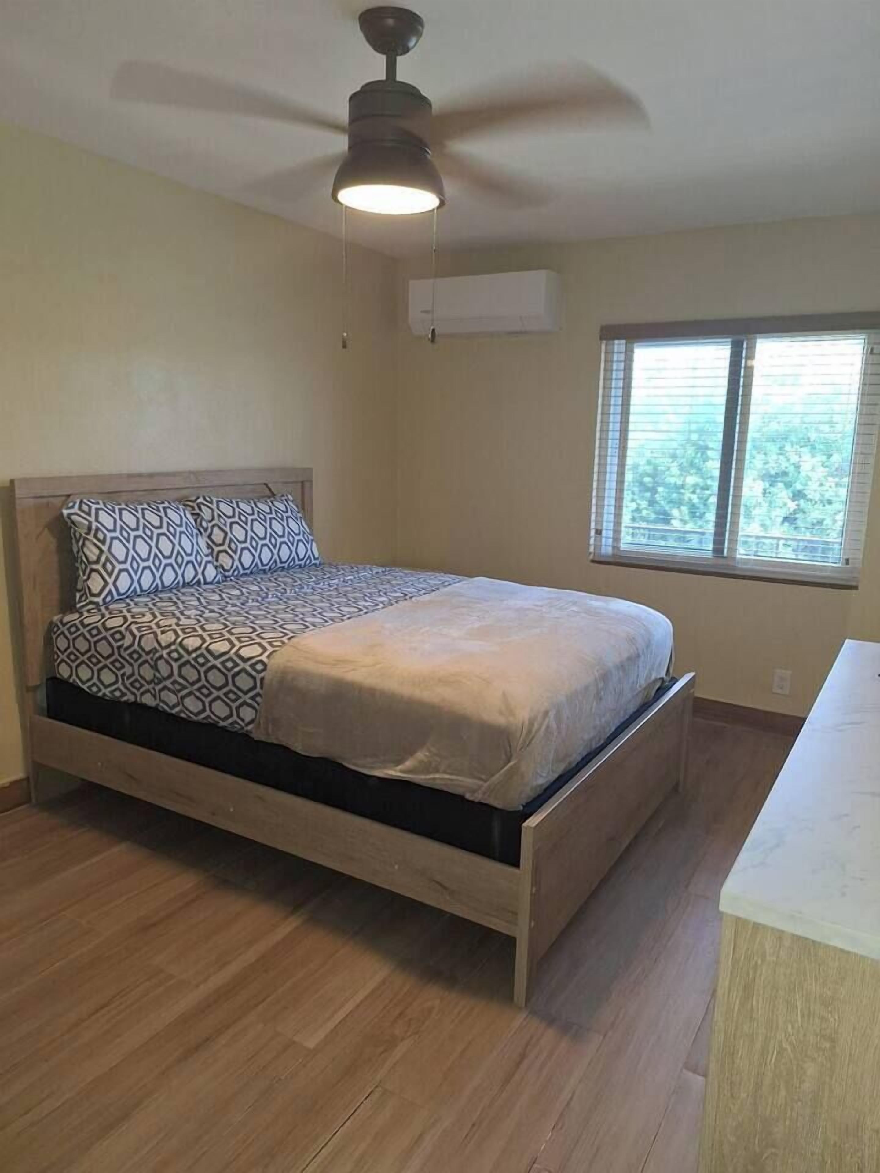 1 soverom, strykejern/-brett, wi-fi og sengetøy