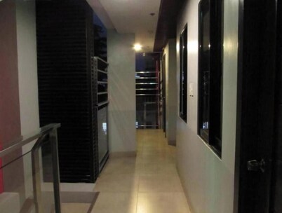 Regner-Quinto Real Estate Services Unit 17