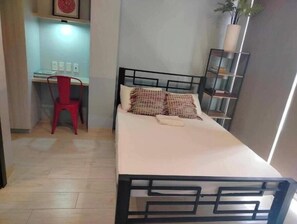 1 bedroom, WiFi, bed sheets