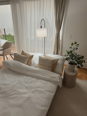 2 chambres, fer et planche à repasser, Wi-Fi, draps fournis