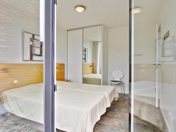 House | Interior - 6 Person Holiday Home on a Holiday Park in Romo (Rømø)