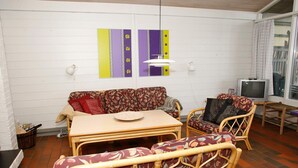 House | Interior - 6 Person Holiday Home on a Holiday Park in Hanstholm (Hanstholm)