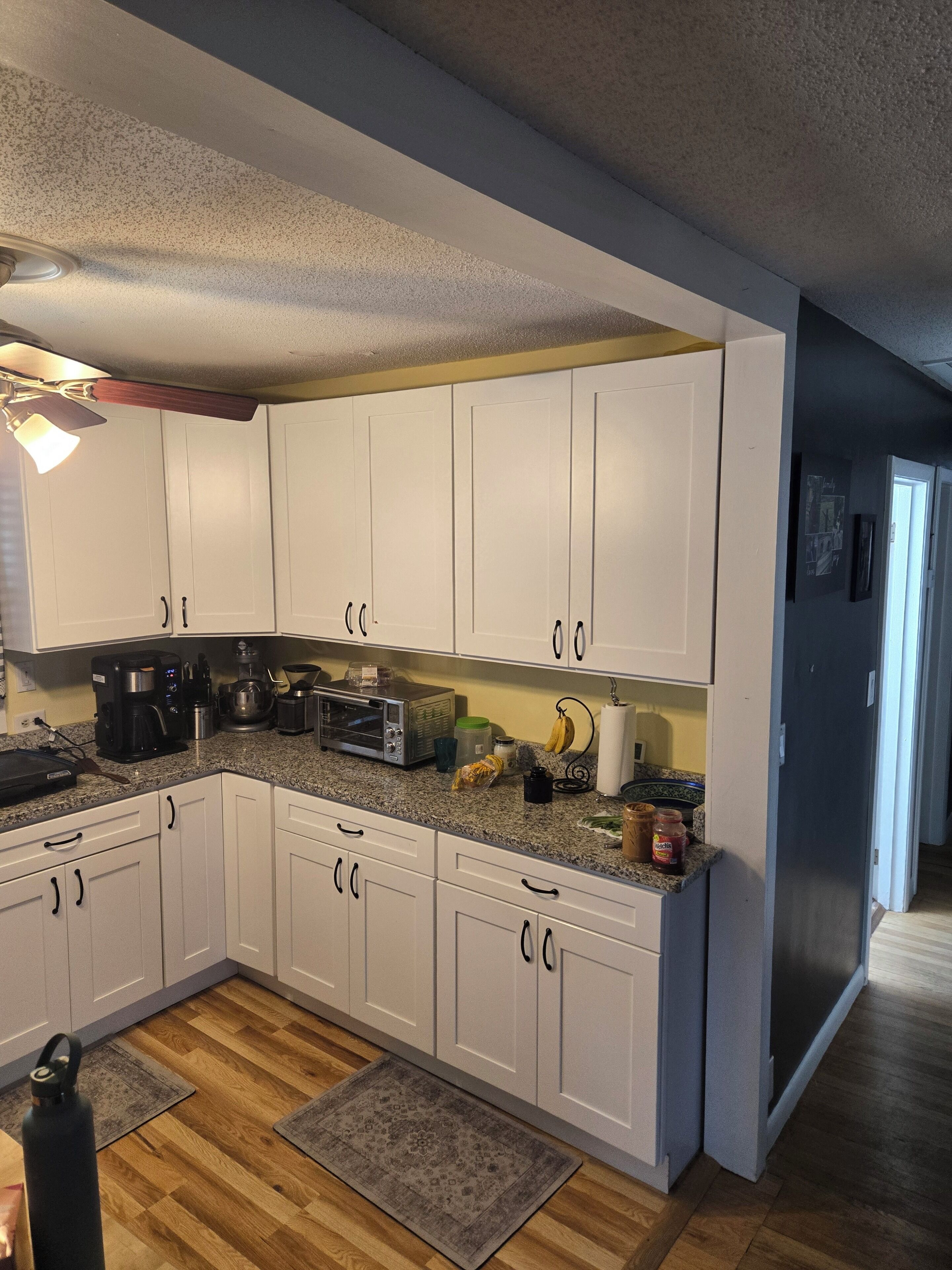 Micro-ondes, four, plaque de cuisson, lave-vaisselle