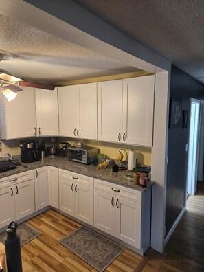Microwave, oven, stovetop, dishwasher