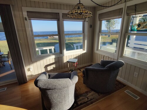 Da Rivah cottage along Bulls Bay