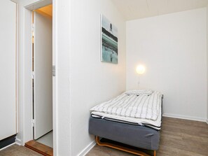 Apartment | Interior - 1 Person Holiday Home on a Holiday Park in Hanstholm (Hanstholm)