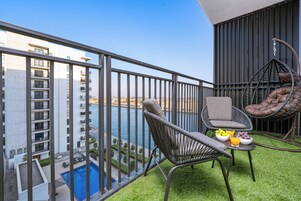Signature Apartment, Canal View | Balcony view